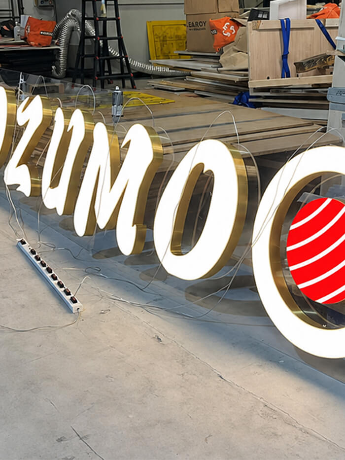 Rótulos Letras Huecas de aluminio con luz frontal